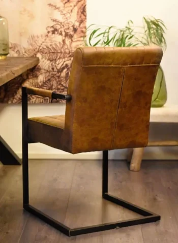 Best HUUS Eetkamerstoel België Met Arml. – €179,- P.s (per 2 Stuks)