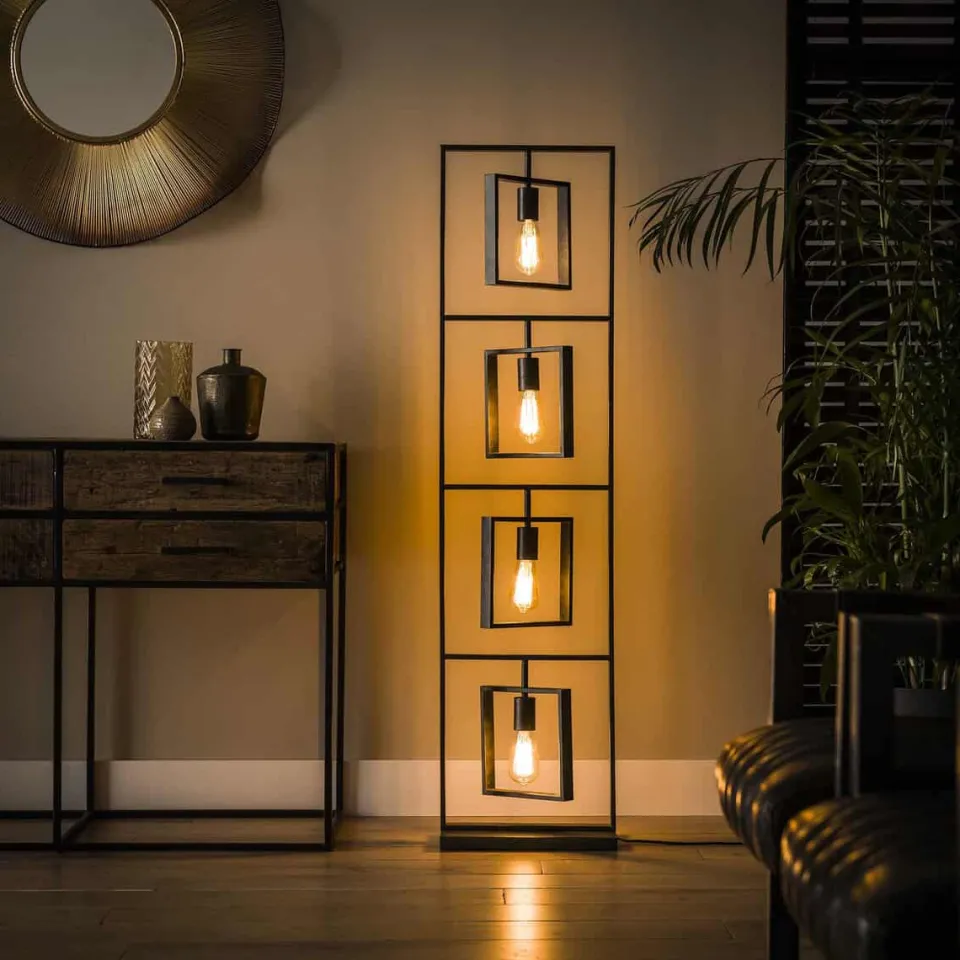 vloerlamp-silvan-jblUUqpX-0.webp Outlet HUUS Vloerlamp Silvan